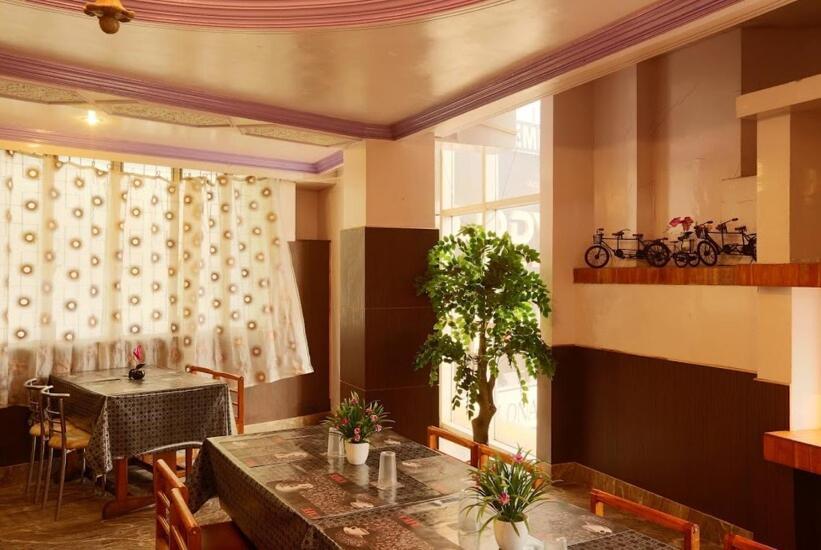 Hotel Assembly Shillong Extérieur photo