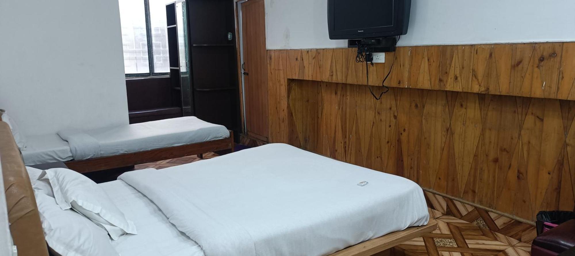 Hotel Assembly Shillong Extérieur photo