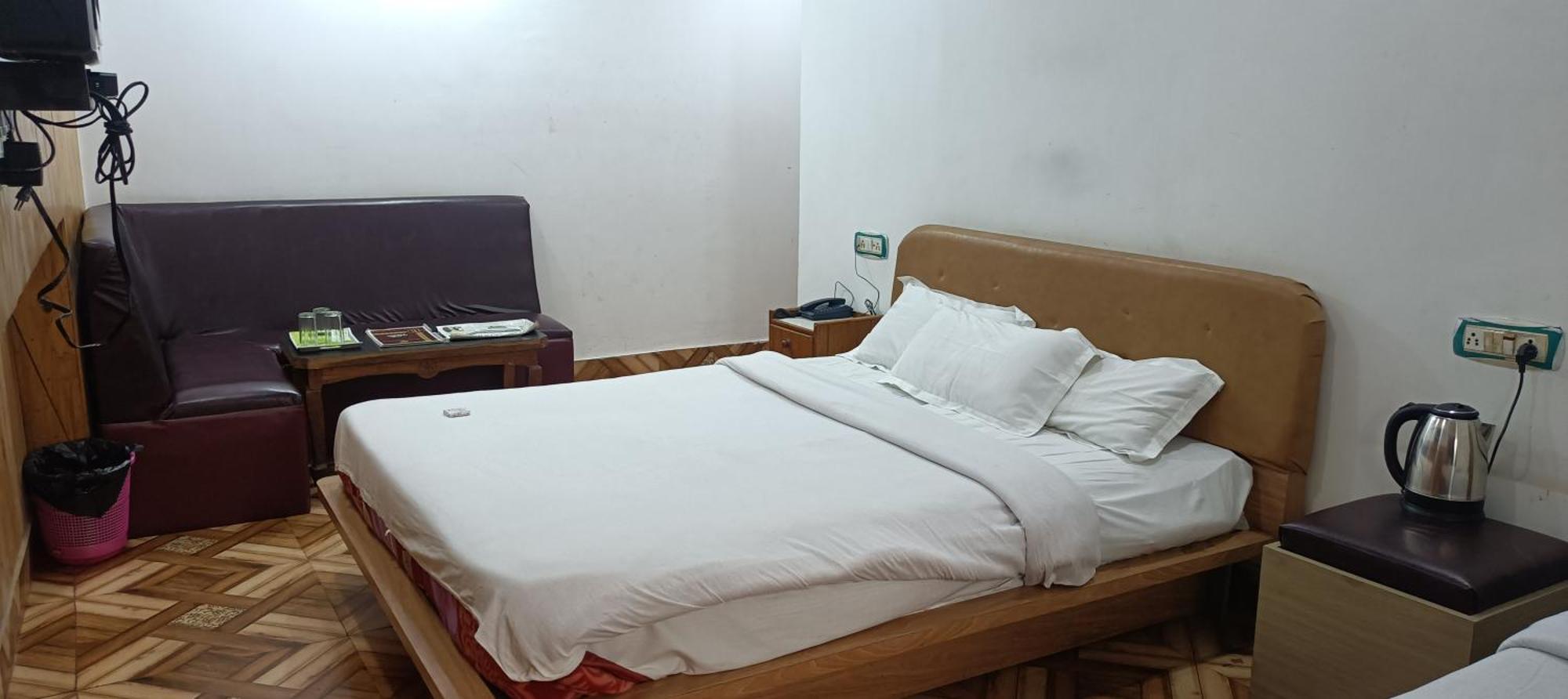 Hotel Assembly Shillong Extérieur photo