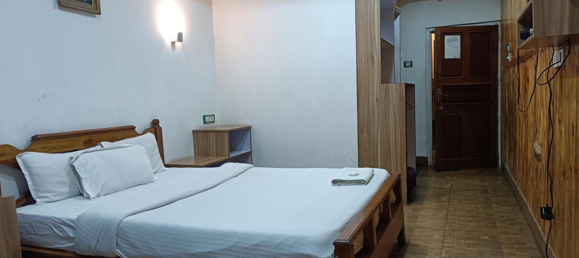 Hotel Assembly Shillong Extérieur photo