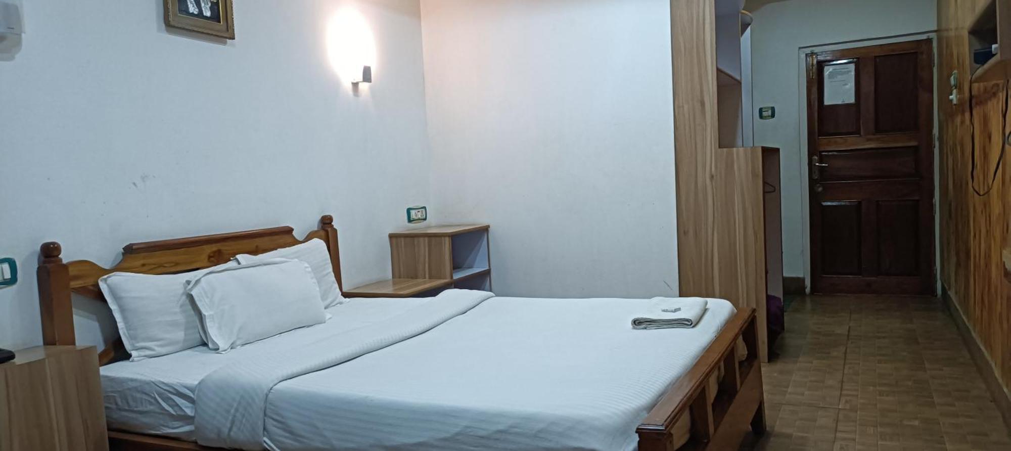 Hotel Assembly Shillong Extérieur photo